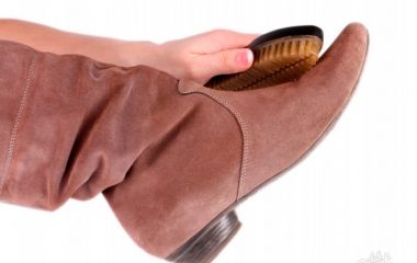 Уход за замшевой обувью: советы и рекомендации
